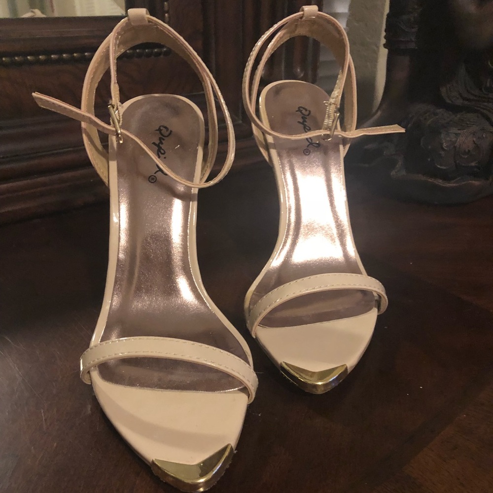 Nude Stilettos -
